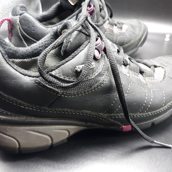 Clarks Womens hiking/walking shoe Wave Walk sz 7M - Picture 3 of 9